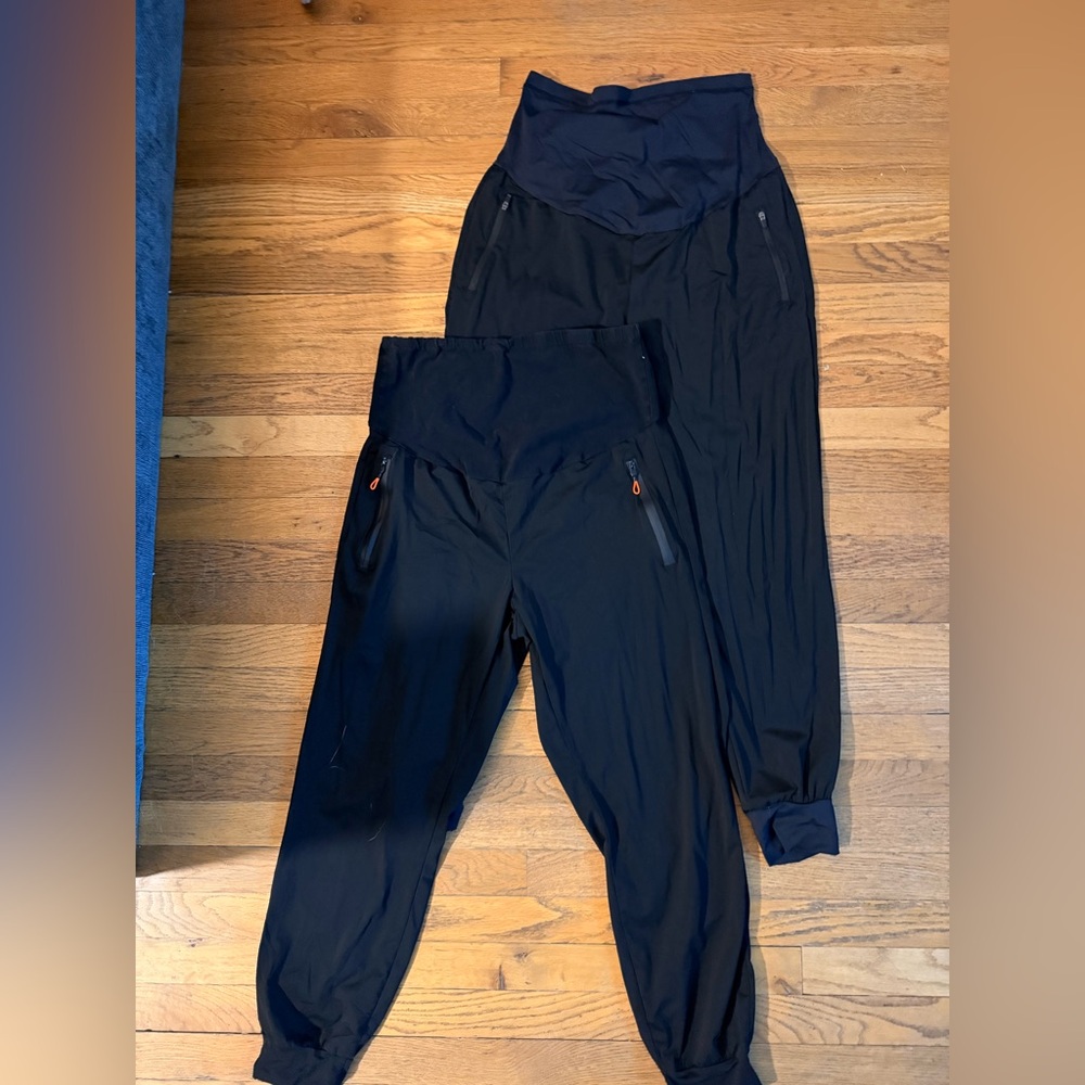 Maternity Black High-Waisted scrub joggers